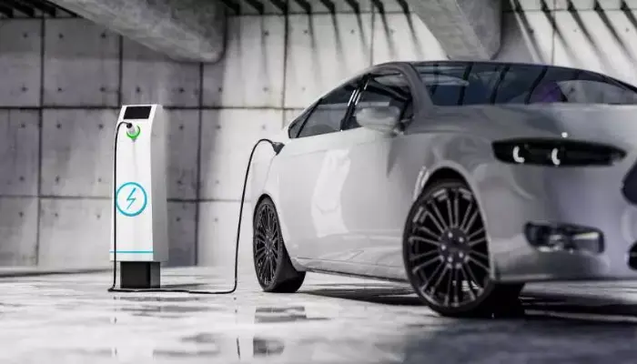 How to Save Money with Electric Vehicle Financing Options